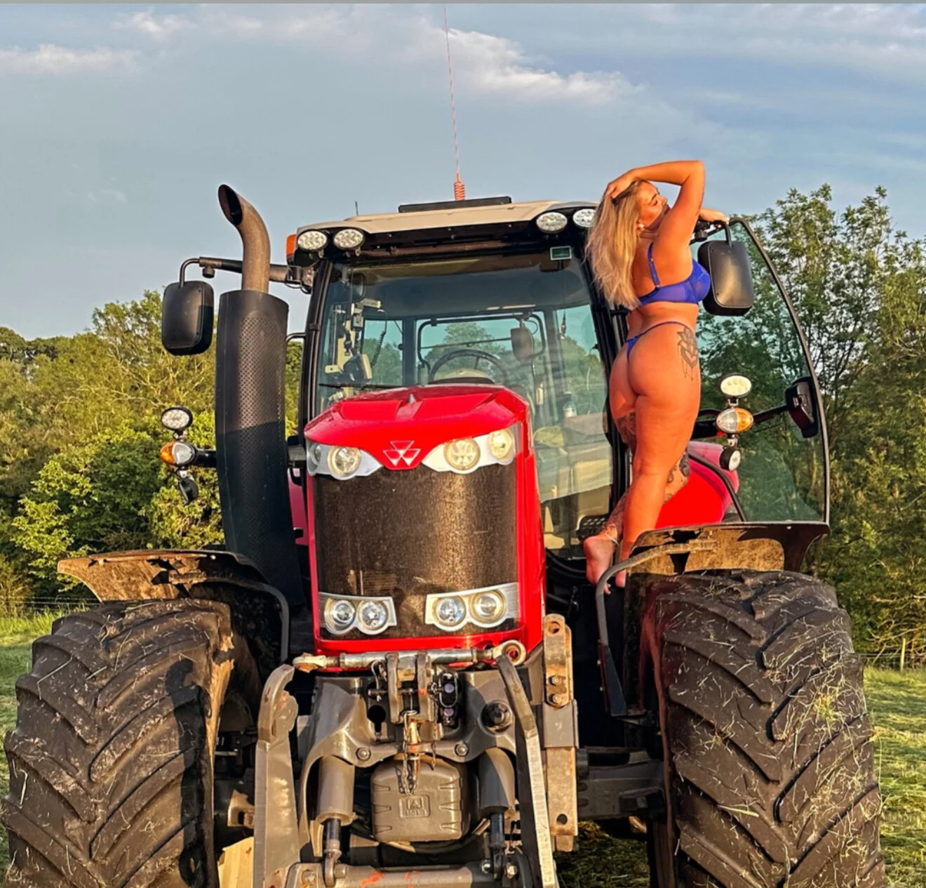 Harriet Barnes - Content Creator